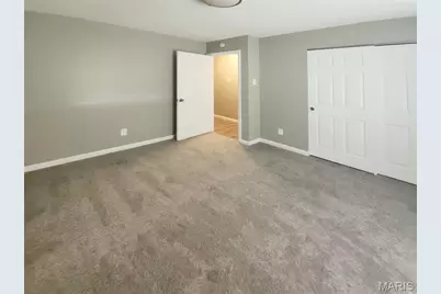 3660 Parc Chateau Lane, Saint Louis, MO 63033 - Photo 8