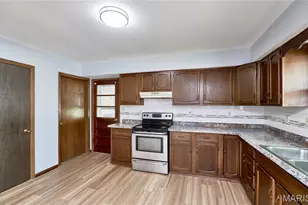 239 Kuhne Blvd, Troy, MO 63379 - Photo 14