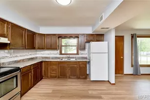 239 Kuhne Blvd, Troy, MO 63379 - Photo 10