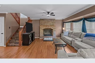 5794 Wickershire Lane, Saint Louis, MO 63129 - Photo 16