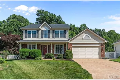 5794 Wickershire Lane, Saint Louis, MO 63129 - Photo 1