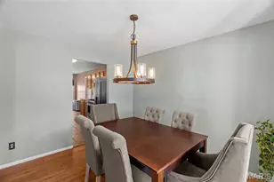 5794 Wickershire Ln, Saint Louis, MO 63129 - Photo 6