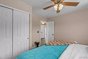 5794 Wickershire Ln, Saint Louis, MO 63129 - Photo 36