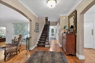 9111 Clayton Rd, Saint Louis, MO 63124 - Photo 4