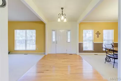 111 Matthews Drive, Wentzville, MO 63385 - Photo 2