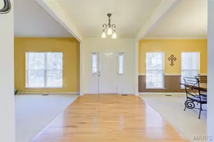 111 Matthews Dr, Wentzville, MO 63385 - Photo 2