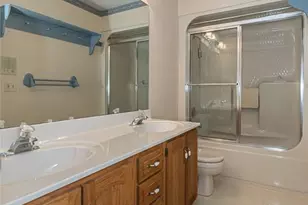 22 Huntington Pkwy, Saint Charles, MO 63301 - Photo 34