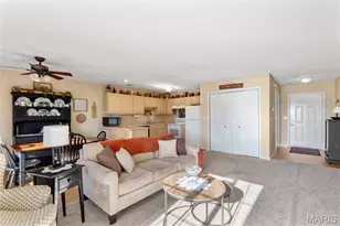 915 Pine Ave, Warrenton, MO 63383 - Photo 8