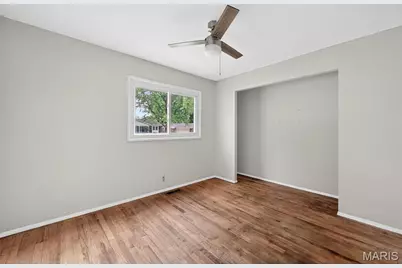 2195 Somerset Drive, Florissant, MO 63033 - Photo 12