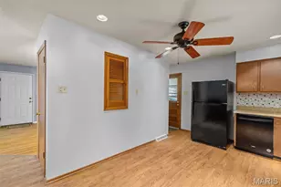 9418 Radio Dr, Affton, MO 63123 - Photo 16