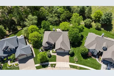 1070 Bridleridge Crossing Spur, Unincorporated, MO 63049 - Photo 32