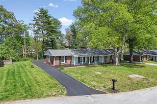 11967 Randy Dr, Creve Coeur, MO 63141 - Photo 10