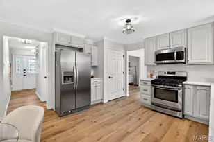 9901 Baywood Terrace, Sappington, MO 63126 - Photo 12