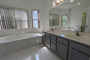 1029 Villa Gran Way, Fenton, MO 63026 - Photo 12