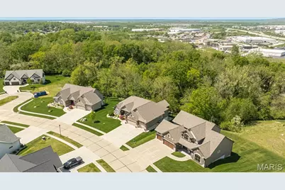 1015 Bellevaux Place, Saint Charles, MO 63301 - Photo 36