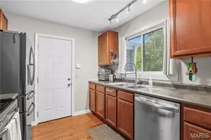 1021 Fairways Dr, Lake Saint Louis, MO 63367 - Photo 2