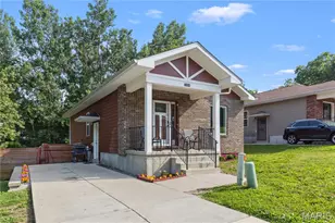 10068 Lookaway Dr, Saint Louis, MO 63137 - Photo 2