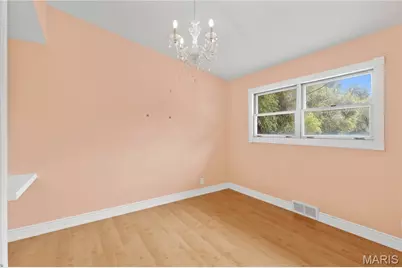 1965 Thunderbird Avenue, Florissant, MO 63033 - Photo 22