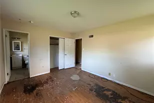 9715 Tullamoor Dr, Saint Louis, MO 63136 - Photo 16