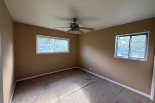 9715 Tullamoor Dr, Saint Louis, MO 63136 - Photo 12
