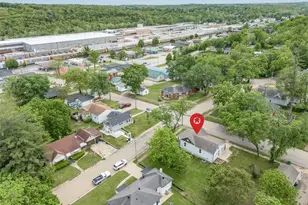 700 N 3rd St, De Soto, MO 63020 - Photo 4
