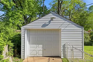 7831 Drexel Dr, University City, MO 63130 - Photo 26
