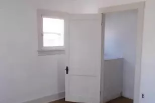 102 S Hartnett Ave, Saint Louis, MO 63135 - Photo 8