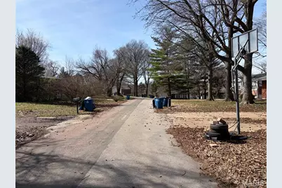 1125 Soria Street, Spanish Lake, MO 63138 - Photo 24
