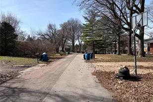 1125 Soria St, Spanish Lake, MO 63138 - Photo 24