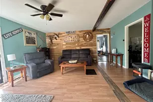 323 Shamrock Ln, Bourbon, MO 65441 - Photo 10