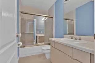 13004 Pembrooke Valley Ct, Saint Louis, MO 63141 - Photo 24
