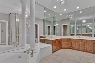 13004 Pembrooke Valley Ct, Saint Louis, MO 63141 - Photo 18