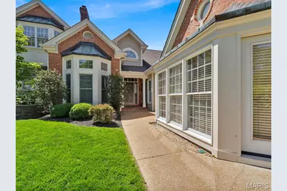 13004 Pembrooke Valley Court, Saint Louis, MO 63141 - Photo 2
