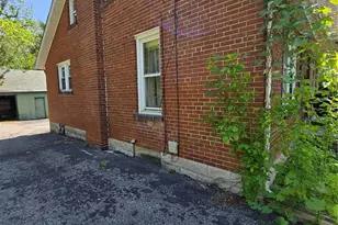 840 N Florissant Rd, Ferguson, MO 63135 - Photo 4