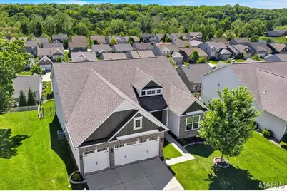 139 Wilmer Valley Drive, Wentzville, MO 63385 - Photo 2