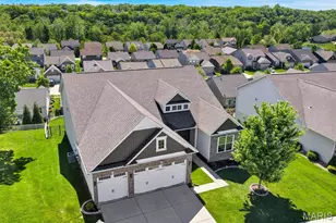 139 Wilmer Valley Dr, Wentzville, MO 63385 - Photo 2
