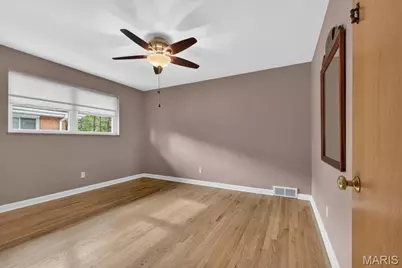 350 W Saint Anthony Lane, Florissant, MO 63031 - Photo 20