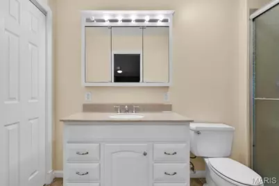 350 W Saint Anthony Lane, Florissant, MO 63031 - Photo 16