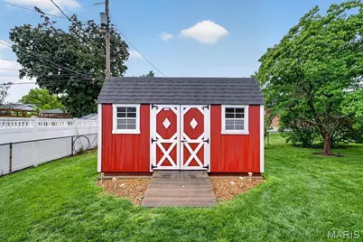 350 W Saint Anthony Lane, Florissant, MO 63031 - Photo 38