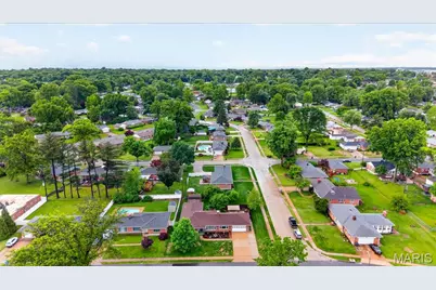 350 W Saint Anthony Lane, Florissant, MO 63031 - Photo 44