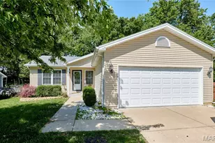 1605 Fairwood Forest Dr, Saint Peters, MO 63376 - Photo 2