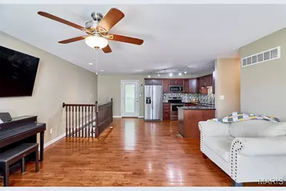 1605 Fairwood Forest Drive, Saint Peters, MO 63376 - Photo 8