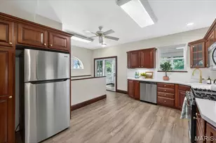 9310 Old Bonhomme Rd, Olivette, MO 63132 - Photo 18