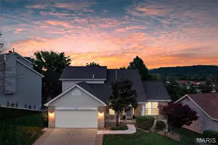 126 Sierra Village Dr, Eureka, MO 63025 - Photo 2
