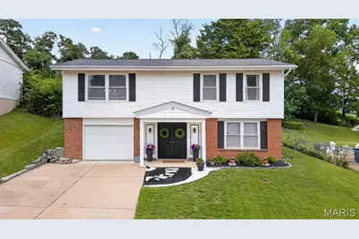 12011 Wesford Drive, Maryland Heights, MO 63043 - Photo 1