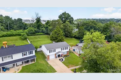 12011 Wesford Drive, Maryland Heights, MO 63043 - Photo 30