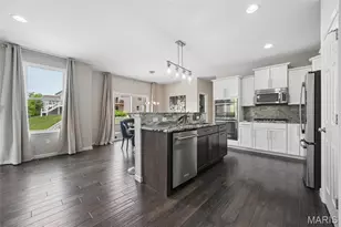 11195 Liebrooke Ct, Saint Louis, MO 63146 - Photo 6
