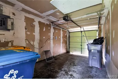 9827 Lorna Lane, Saint Louis, MO 63136 - Photo 22