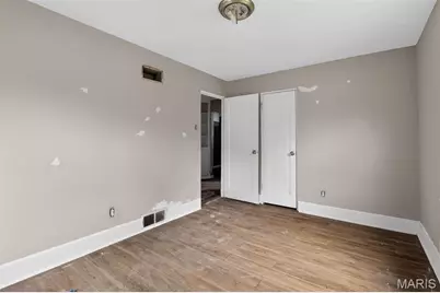 9827 Lorna Lane, Saint Louis, MO 63136 - Photo 22