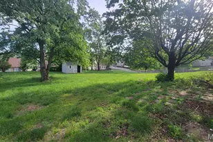 2811 Vineyard Dr, Arnold, MO 63010 - Photo 2